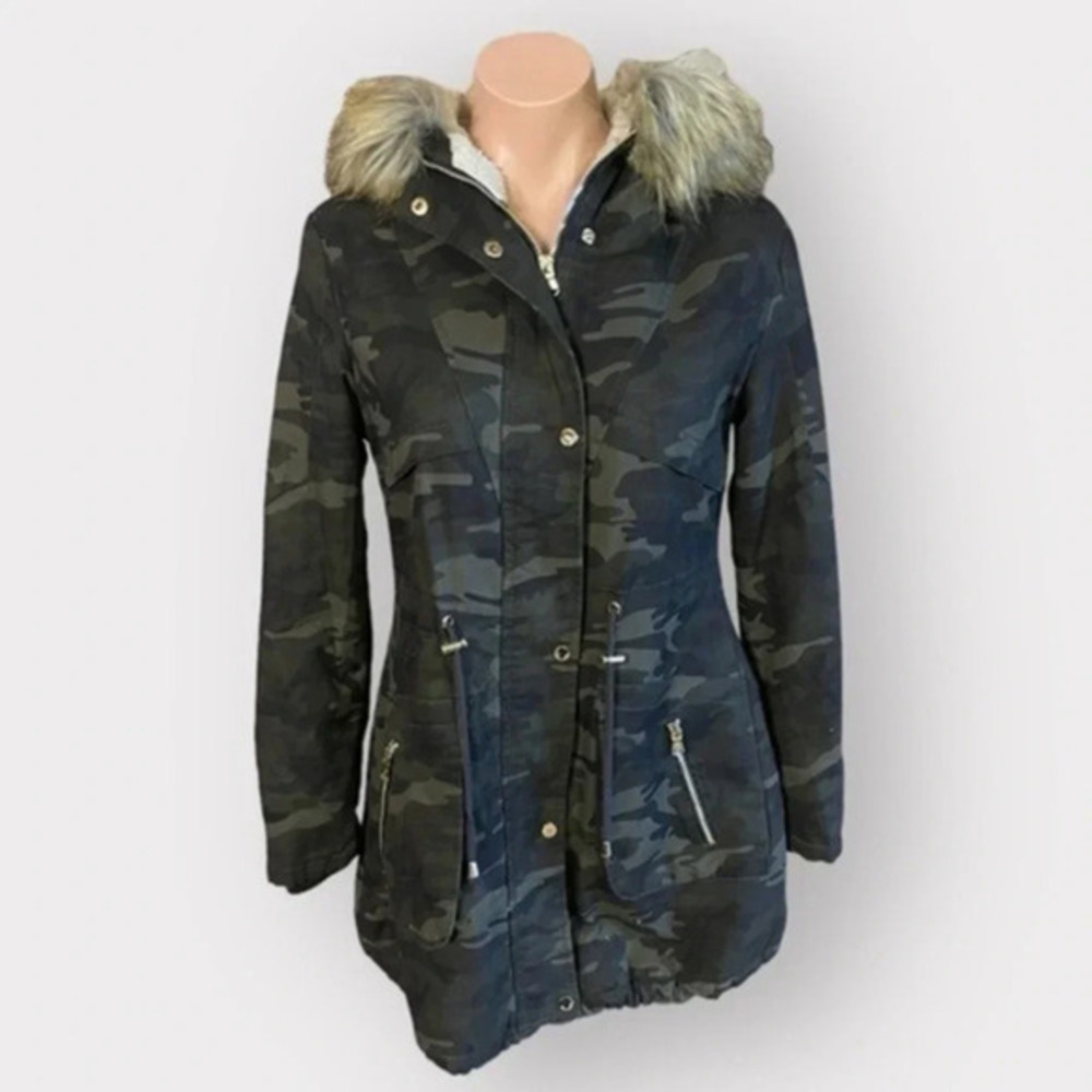 Chaos Crucker Women’s Small Camo Faux Fur Trimmed Sherpa Lined Jacket